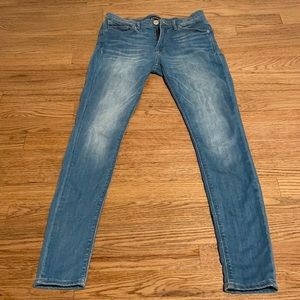 Size 4 skinny jean from express